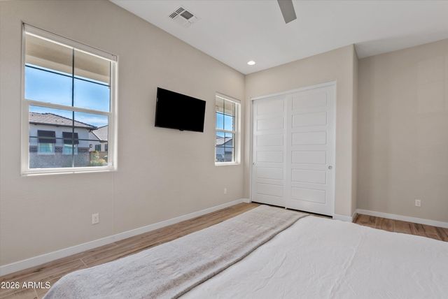 8142 E JAEGER Street, Mesa, AZ 85207