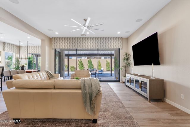 8142 E JAEGER Street, Mesa, AZ 85207