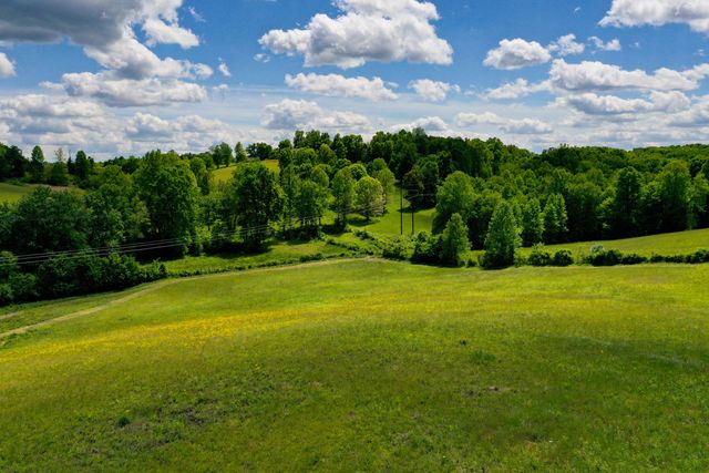 6330 W Laurel Road, London, KY 40741