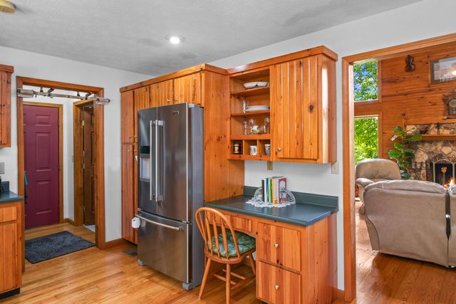 6330 W Laurel Road, London, KY 40741