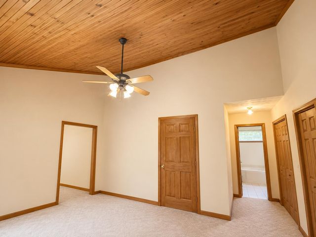 6330 W Laurel Road, London, KY 40741