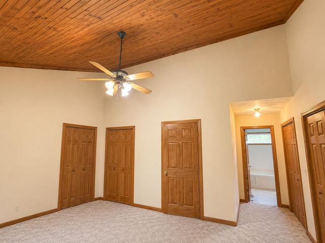 6330 W Laurel Road, London, KY 40741