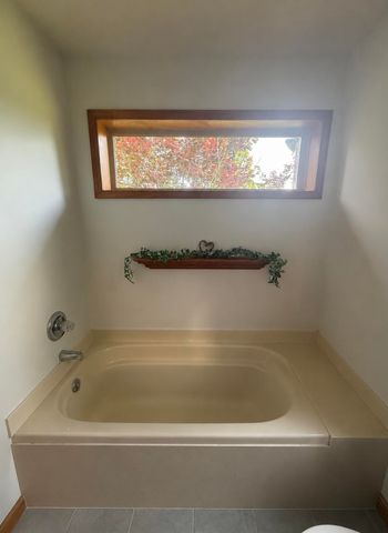 6330 W Laurel Road, London, KY 40741