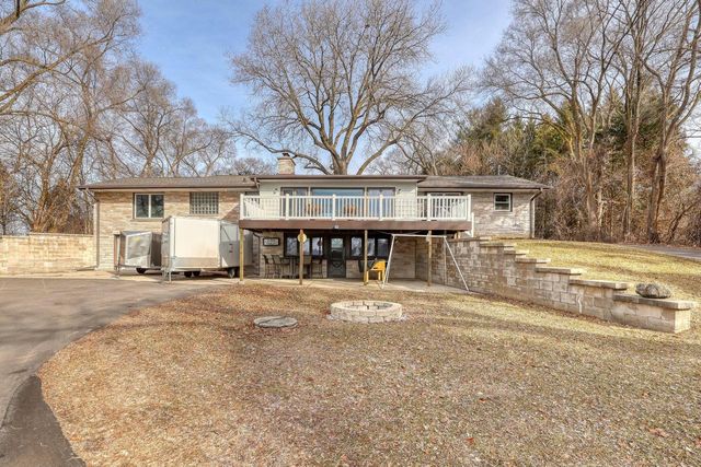 N67W34613 County Hwy K, Oconomowoc, WI 53066