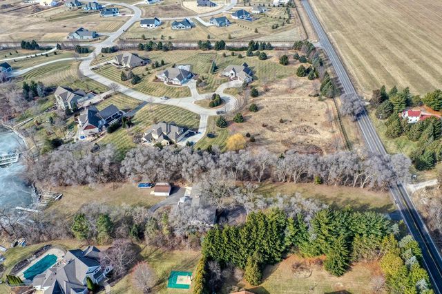 N67W34613 County Hwy K, Oconomowoc, WI 53066