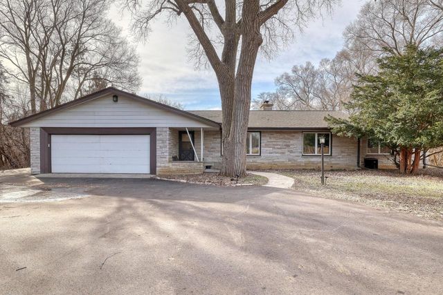 N67W34613 County Hwy K, Oconomowoc, WI 53066