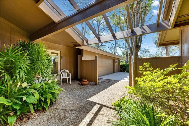 29903 BAYWOOD LANE, Wesley Chapel, FL 33543