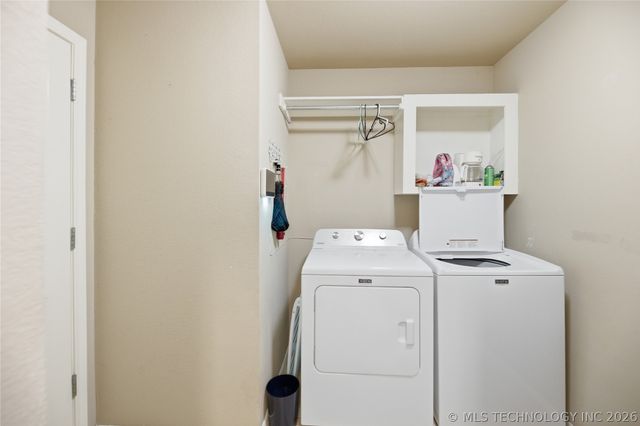 5209 S Bahama Avenue, Sand Springs, OK 74063