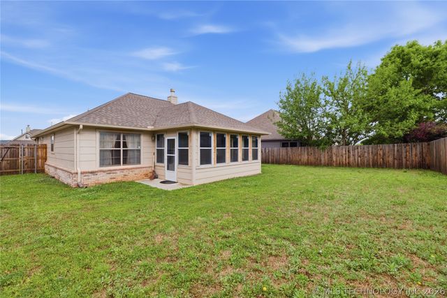 5209 S Bahama Avenue, Sand Springs, OK 74063