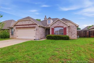 5209 S Bahama Avenue, Sand Springs, OK 74063