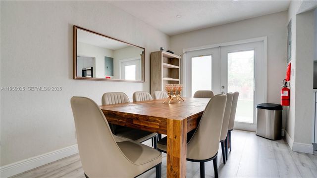 5157 NE 6th Ave, Oakland Park, FL 33334