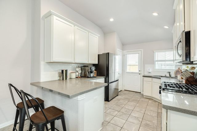 108 Cullen Street, Angleton, TX 77515