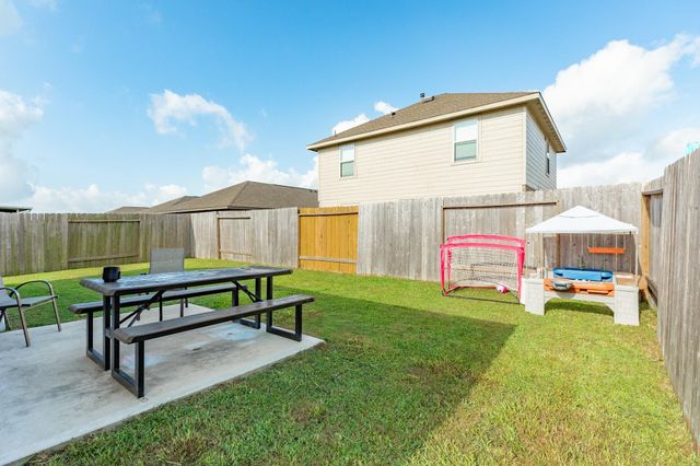 108 Cullen Street, Angleton, TX 77515