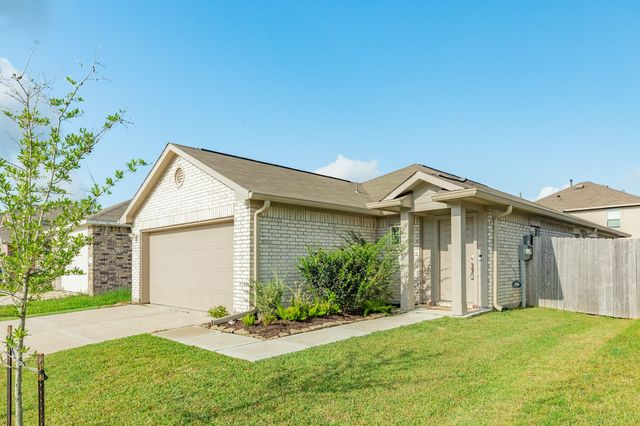 108 Cullen Street, Angleton, TX 77515
