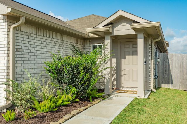 108 Cullen Street, Angleton, TX 77515