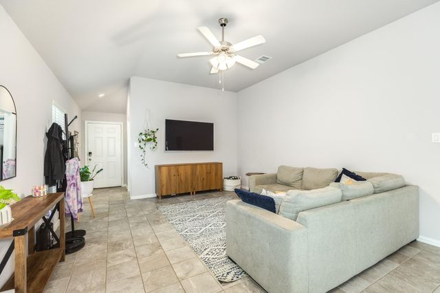 108 Cullen Street, Angleton, TX 77515