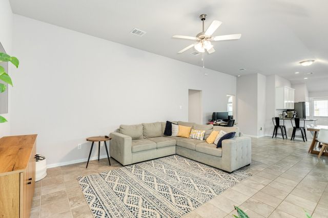108 Cullen Street, Angleton, TX 77515