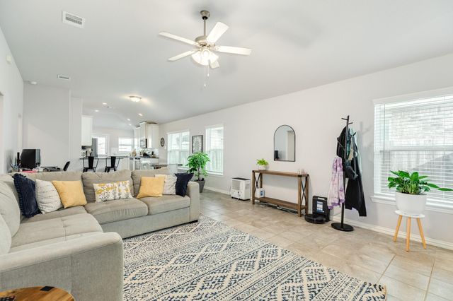 108 Cullen Street, Angleton, TX 77515