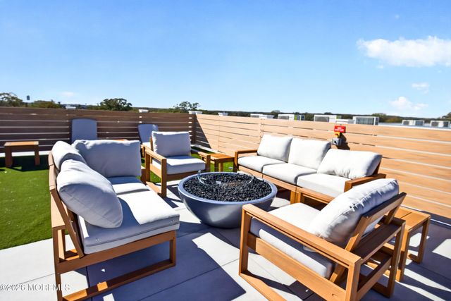 1 5th Avenue 209, Neptune City, NJ 07753