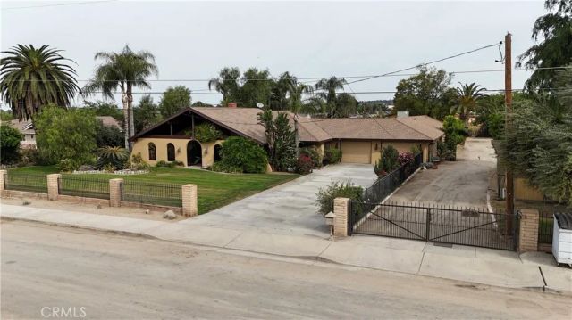6016 E Texas, Bakersfield, CA 93307
