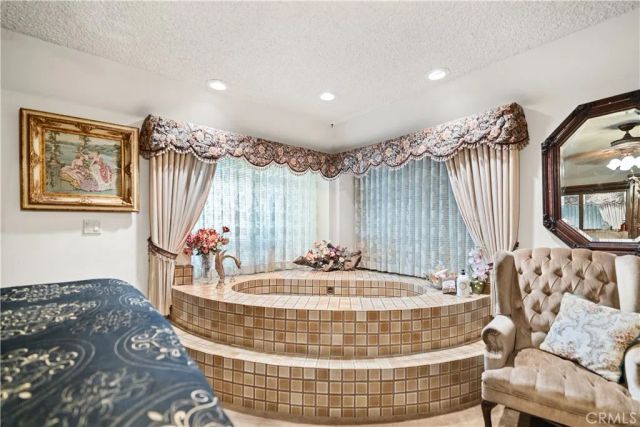 6016 E Texas, Bakersfield, CA 93307