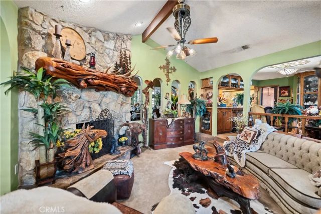 6016 E Texas, Bakersfield, CA 93307