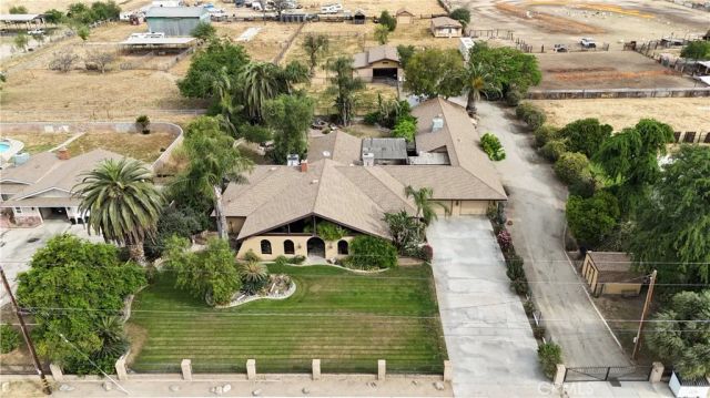 6016 E Texas, Bakersfield, CA 93307