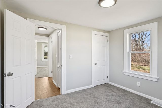 62 Jacobs Road, Hubbard, OH 44425