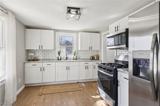 62 Jacobs Road, Hubbard, OH 44425