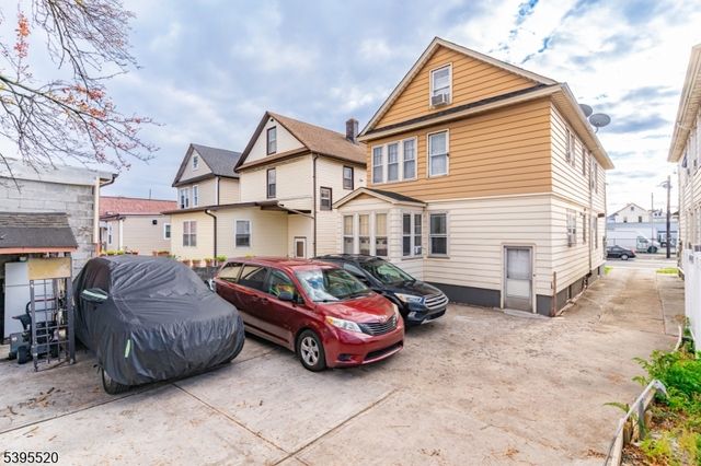 937 S Elmora Ave, Elizabeth City, NJ 07202