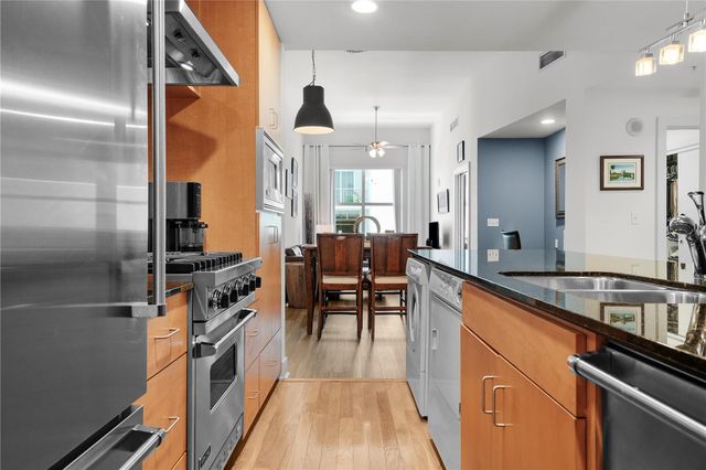 1120 E KENNEDY BOULEVARD 827, Tampa, FL 33602