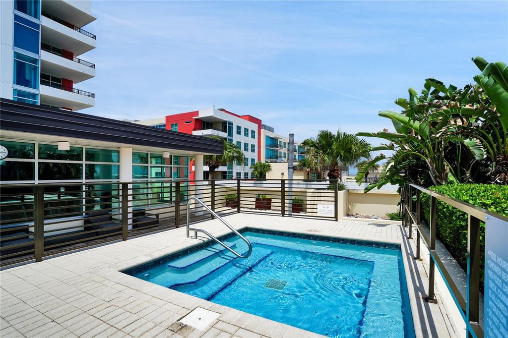 Image 25 of property listing at 1120 E KENNEDY BOULEVARD 827, Tampa, FL 33602