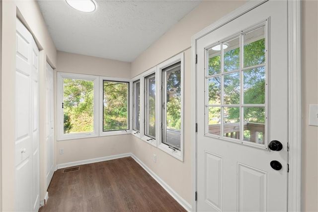 220 Woods Drive NE, Marietta, GA 30060
