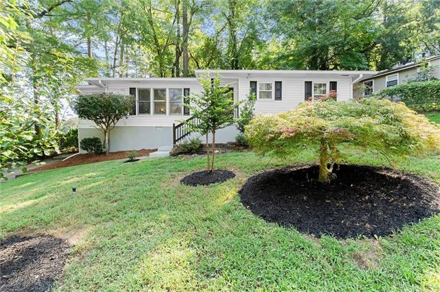 220 Woods Drive NE, Marietta, GA 30060