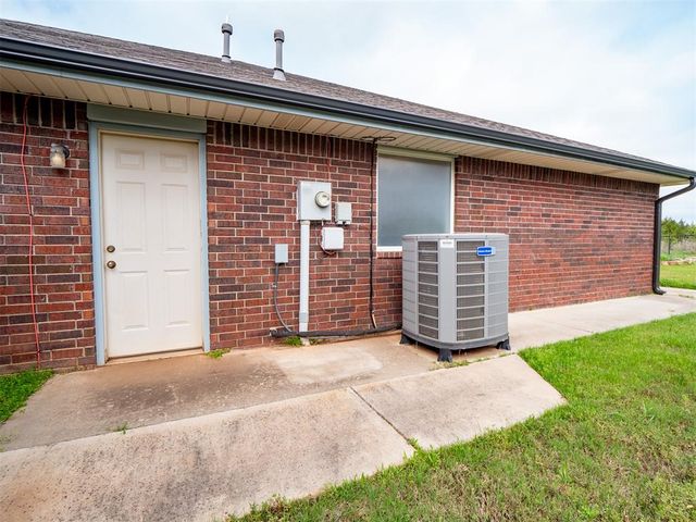 2264 Gray Dove Drive, Shawnee, OK 74804