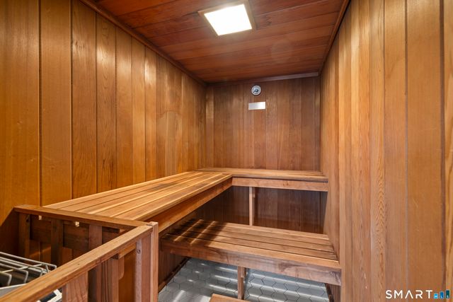 1 Island Drive 21, Norwalk, CT 06855