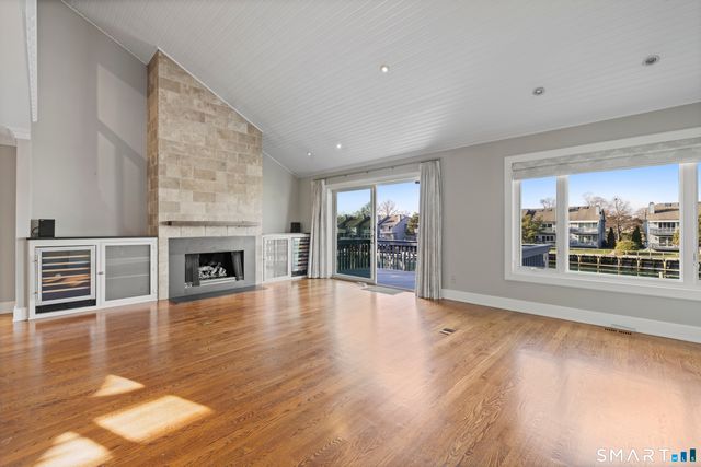 1 Island Drive 21, Norwalk, CT 06855