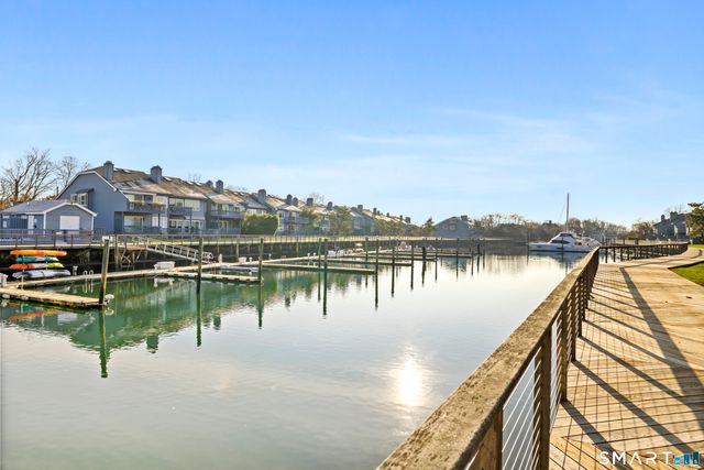 1 Island Drive 21, Norwalk, CT 06855