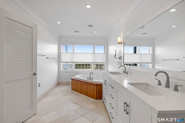 1 Island Drive 21, Norwalk, CT 06855