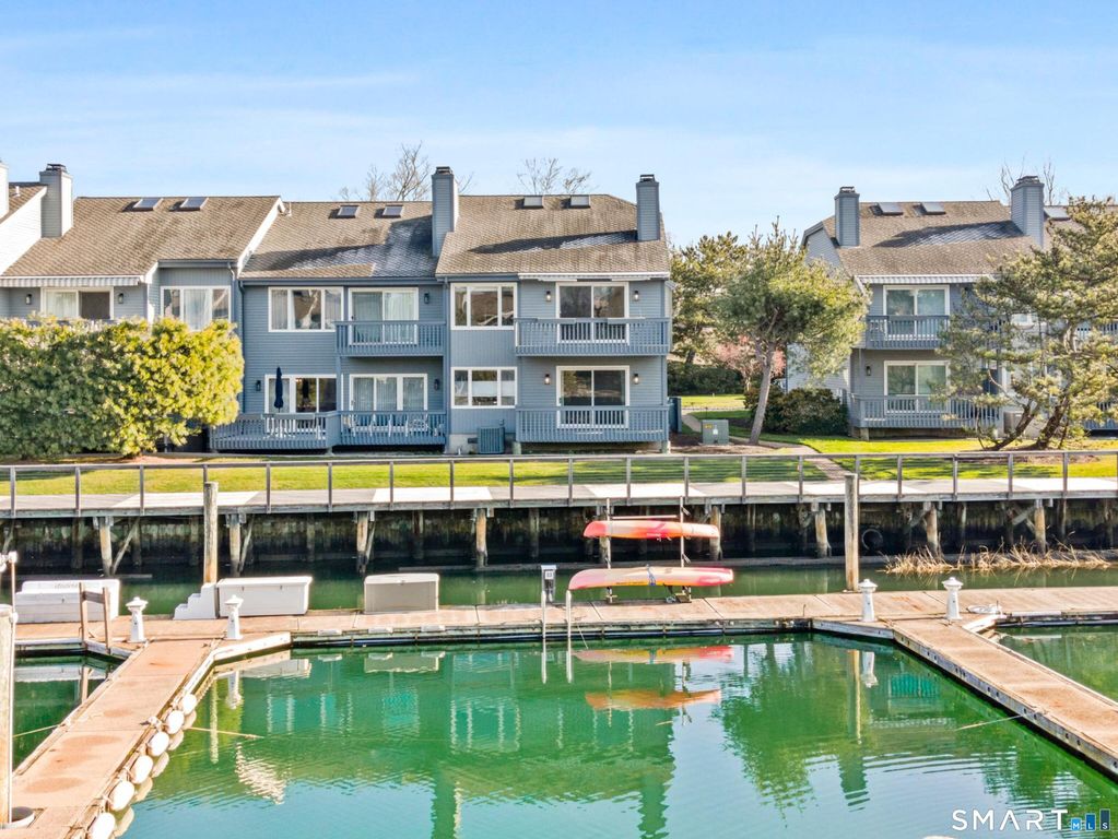 1 Island Drive 21, Norwalk, CT 06855