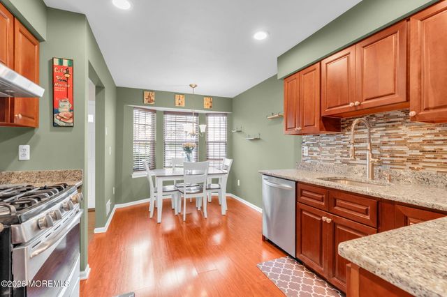 12 Munsee Trail, Branchburg, NJ 08876