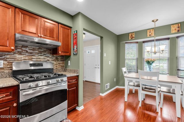 12 Munsee Trail, Branchburg, NJ 08876