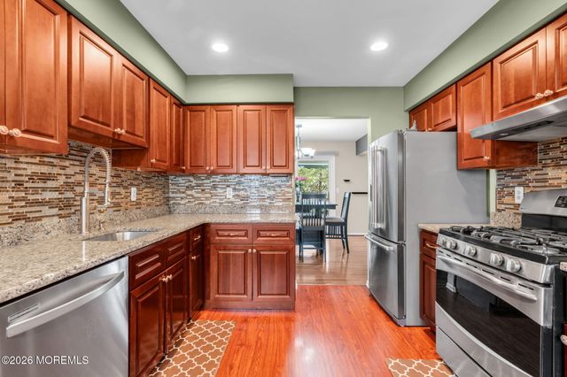 12 Munsee Trail, Branchburg, NJ 08876