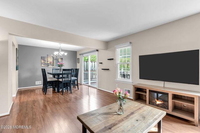 12 Munsee Trail, Branchburg, NJ 08876
