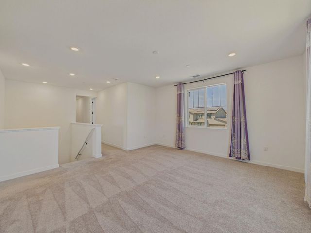 3276 Oak Trail Dr, Manteca, CA 95337