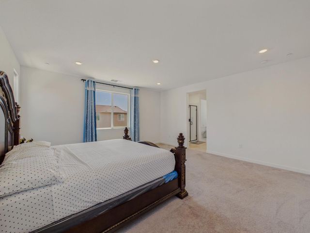 3276 Oak Trail Dr, Manteca, CA 95337
