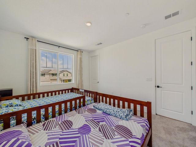 3276 Oak Trail Dr, Manteca, CA 95337