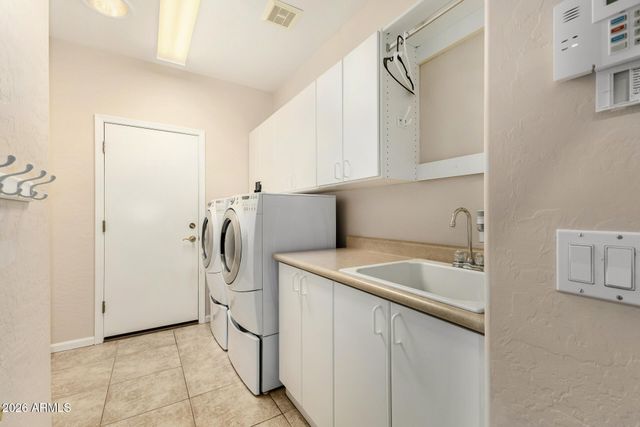 22256 N 55TH Street, Phoenix, AZ 85054