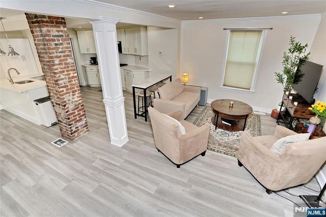 242 Central Avenue, Hawthorne, NJ 07506