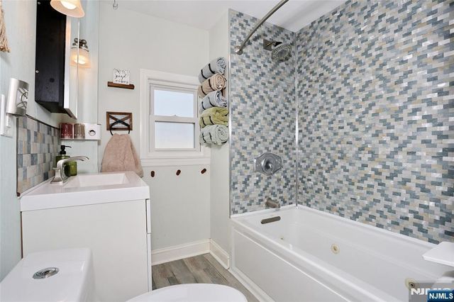 242 Central Avenue, Hawthorne, NJ 07506